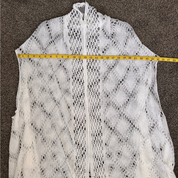 White Fringe Open Knit Lace Shawl Vest No Size See pics for measurements Boho - Picture 8 of 11